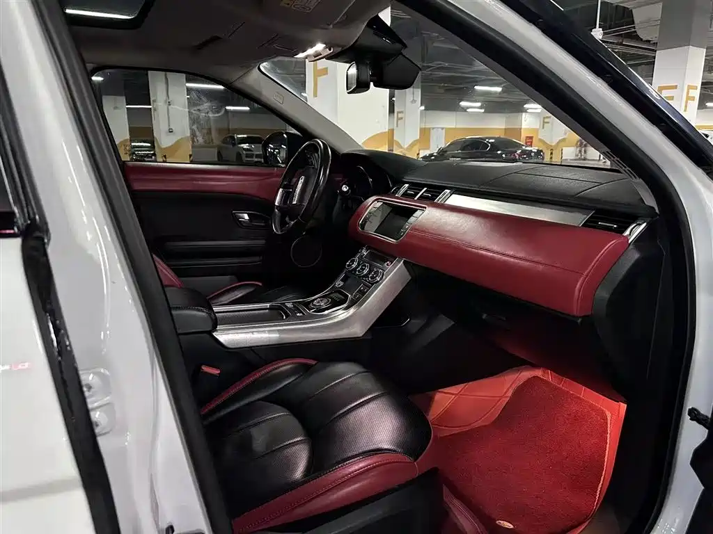 Land Rover Range Rover Evoque 2018 200PS PURE New Style фото 4