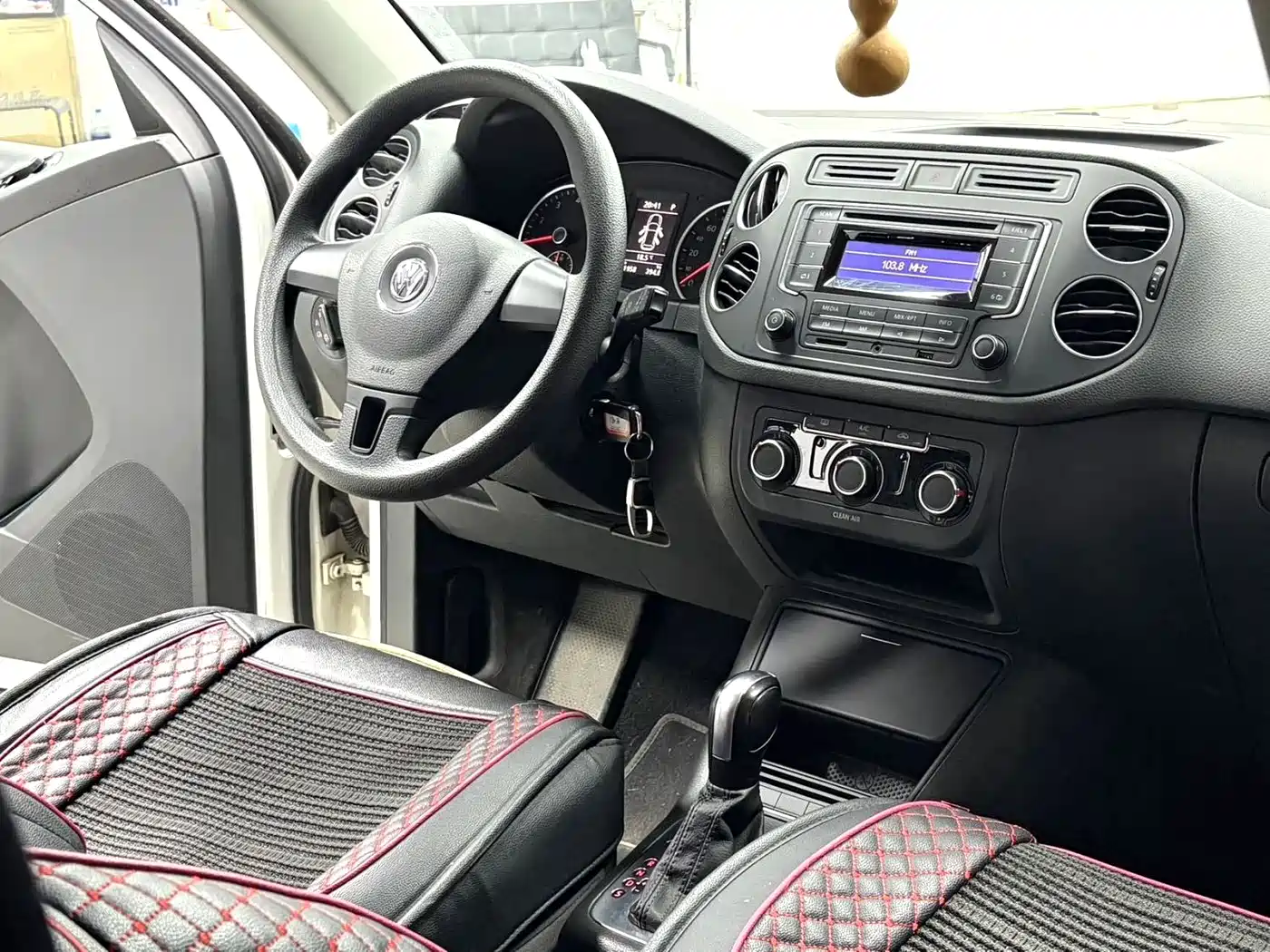 Volkswagen Tiguan 2016 Model 300TSI Automatic 2WD Trend Edition фото 8
