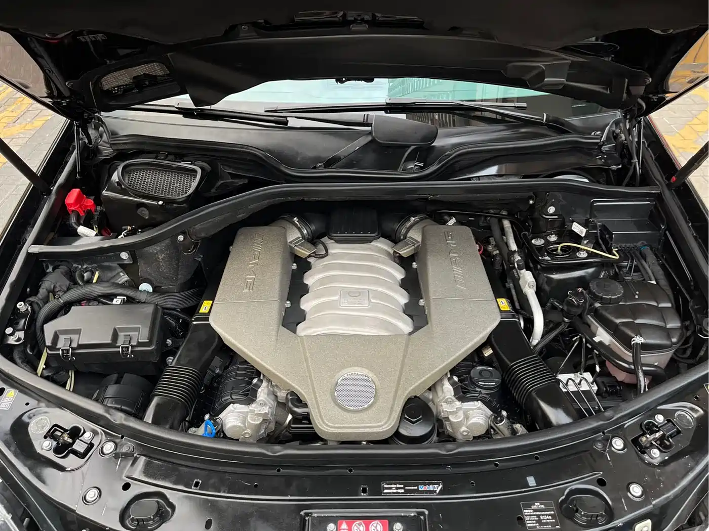 Mercedes-Benz M-Class AMG 2011 AMG ML 63 фото 10