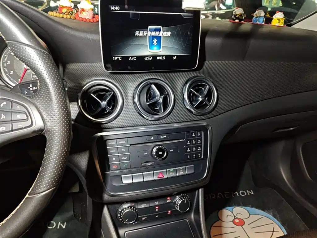 Mercedes-Benz GLA 2017 GLA 200 Dynamic фото 13