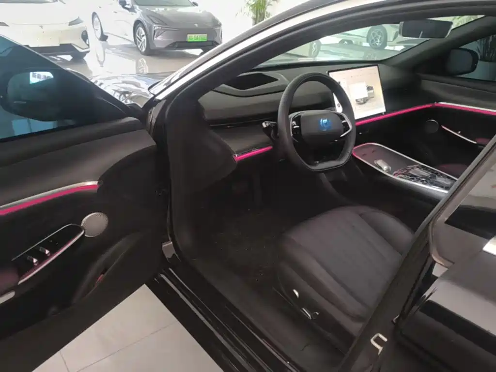 Changan Qiyuan A07 2026 2025 Blue Whale Extended Range 230 Flagship