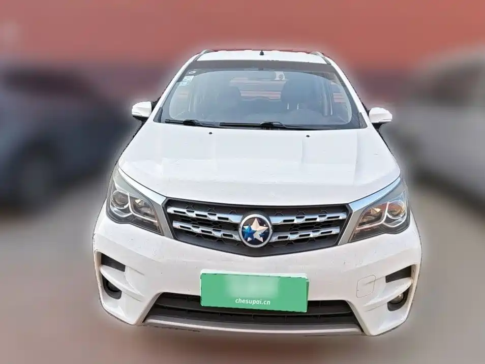 Venucia M50V 2018 2017 1.6L XL CVT Luxury