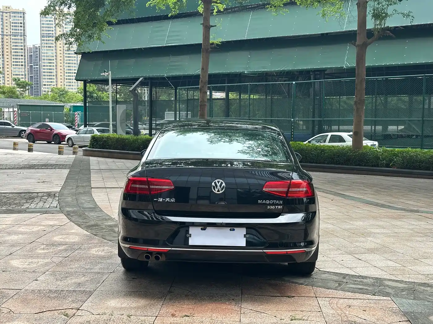 Фото 19 - Volkswagen Magotan