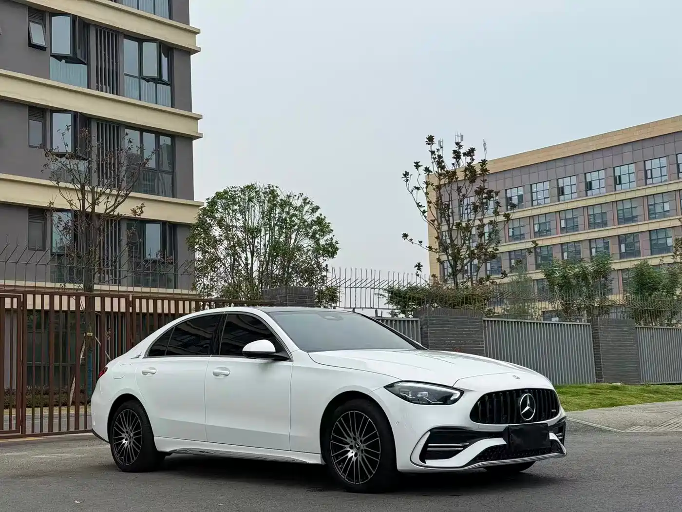 Mercedes-Benz C-Class 2025 C 260 L Sport Edition фото 3