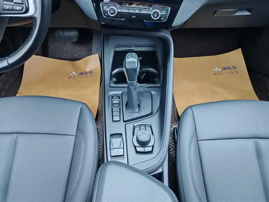BMW X1 2019 sDrive18Li Fashion Model фото 16