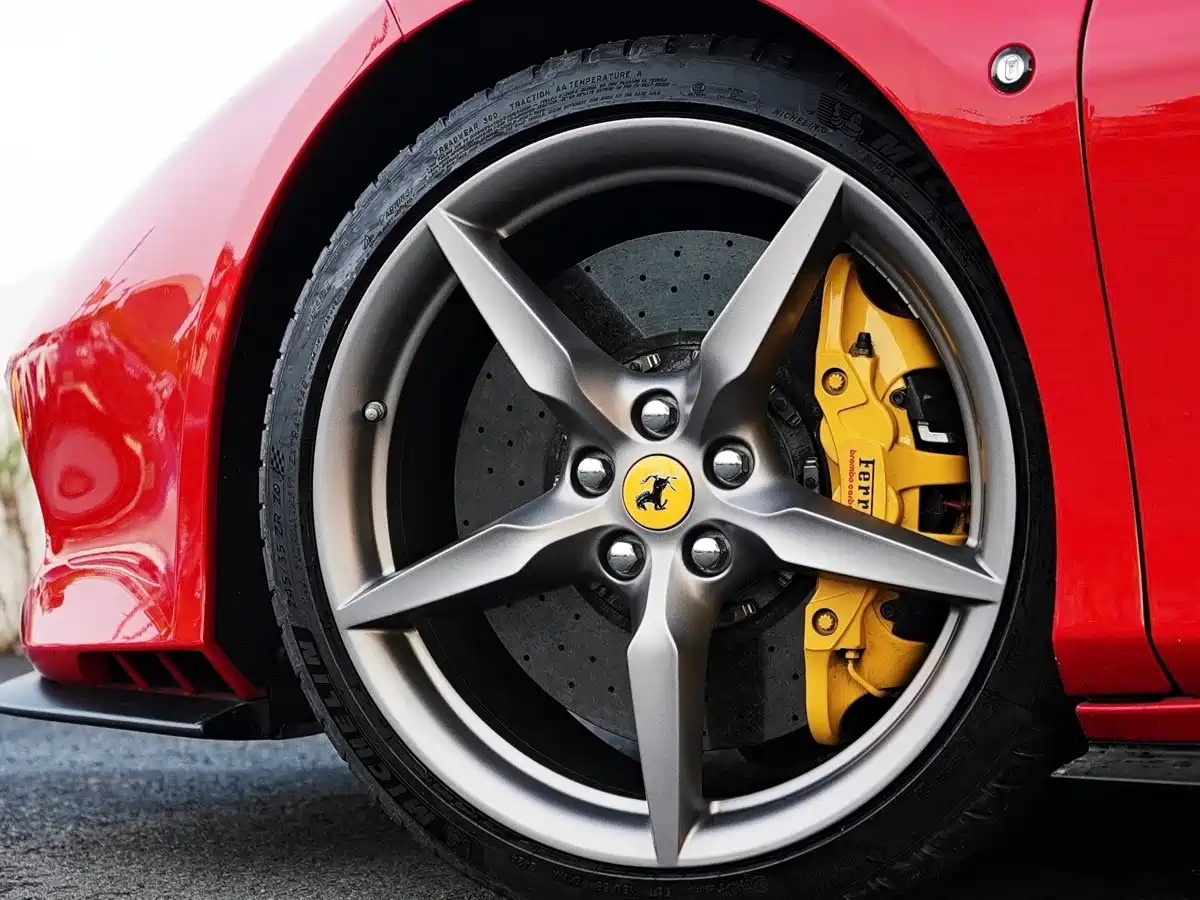 Ferrari F8 2021 2020 Spider 3.9T V8