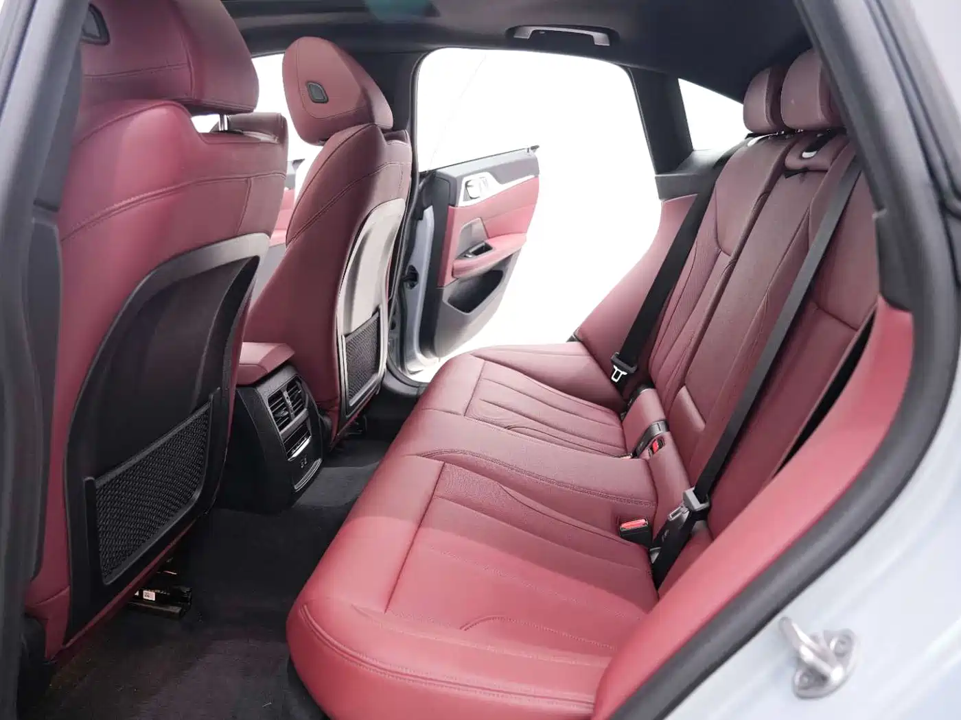 BMW 4 Series 2023 425i Gran Coupe M Sport Shadowline Package фото 19