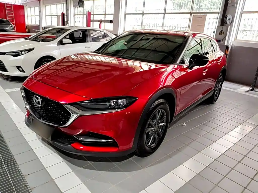 Фото 1 - Mazda CX-4