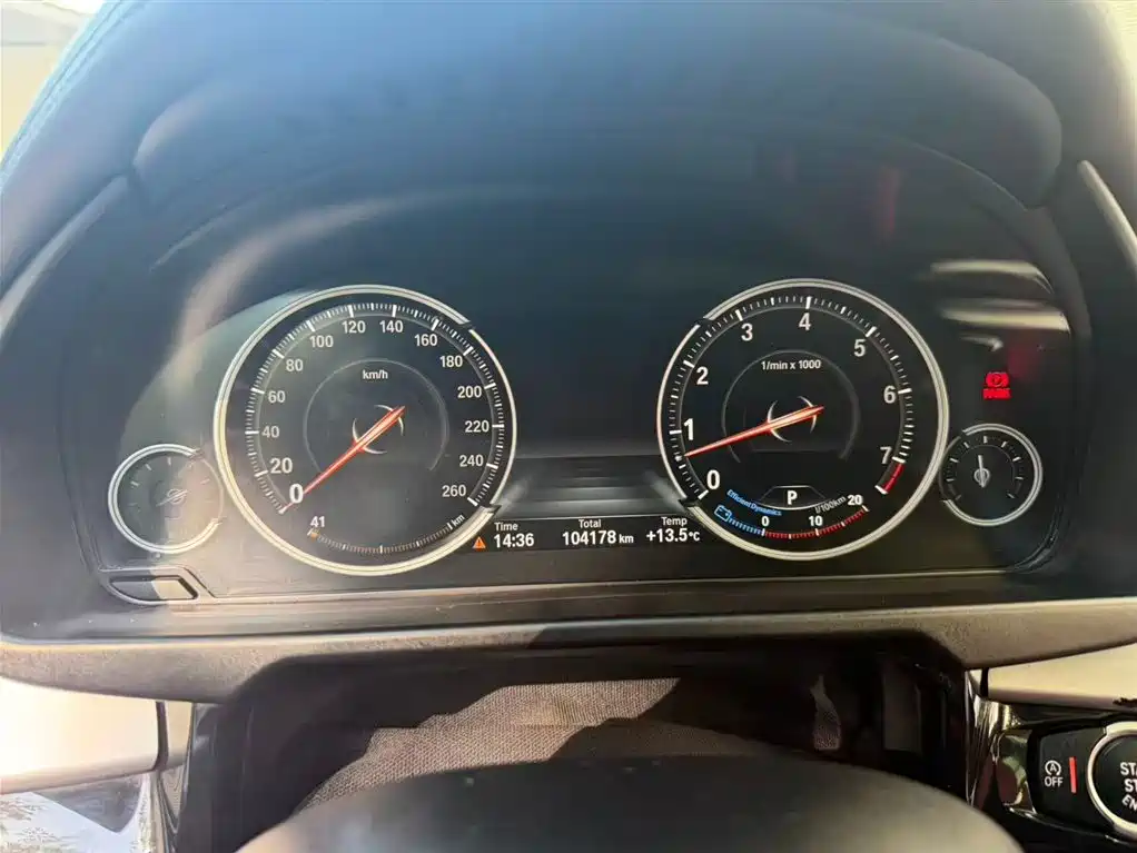 BMW X6 фото 18