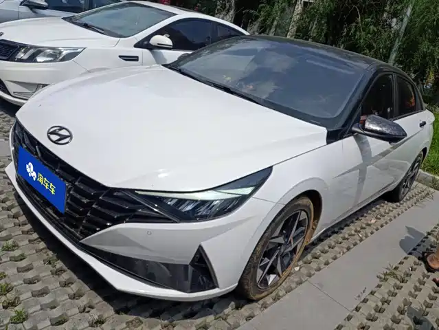 Hyundai Elantra 2021