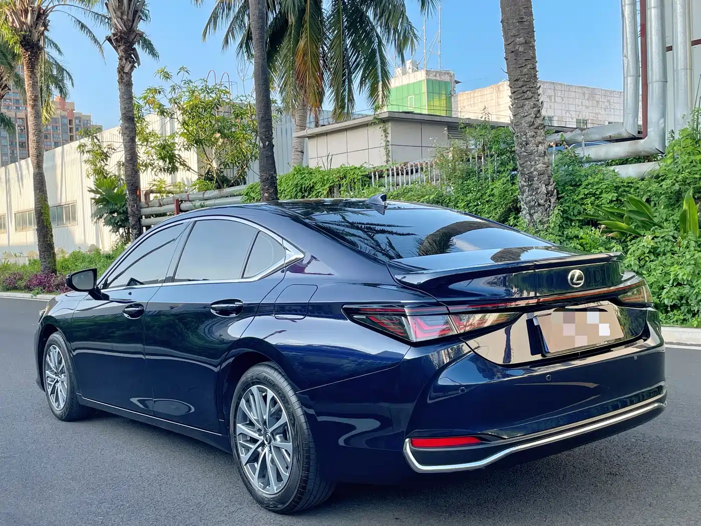 Lexus ES 2025 200 Ultimate Edition фото 10