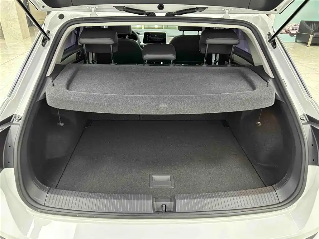 Volkswagen T-ROC 2023 280TSI DSG 2WD Time Edition фото 16
