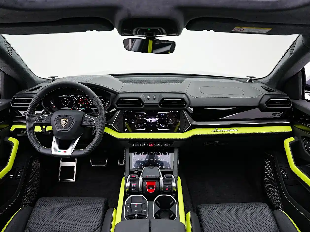 Lamborghini Urus SE 2025 4.0T Standard Edition фото 14