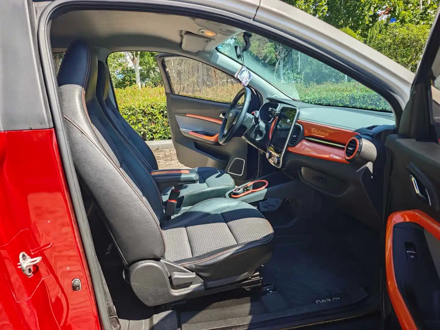 QQ New Energy Little Ant 2019 2019 4-Seater Smart Enjoy Edition 35kWh