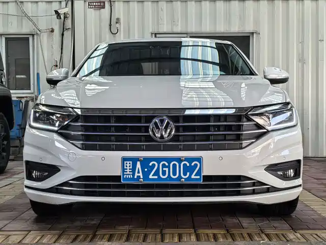 Volkswagen Sagitar 2021