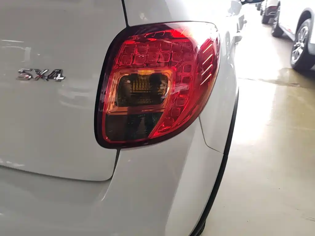 Suzuki SX4 2015 2013 1.6L Automatic Coolray