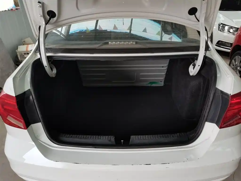 Volkswagen Jetta 2017 1.4L Manual Fashion фото 19