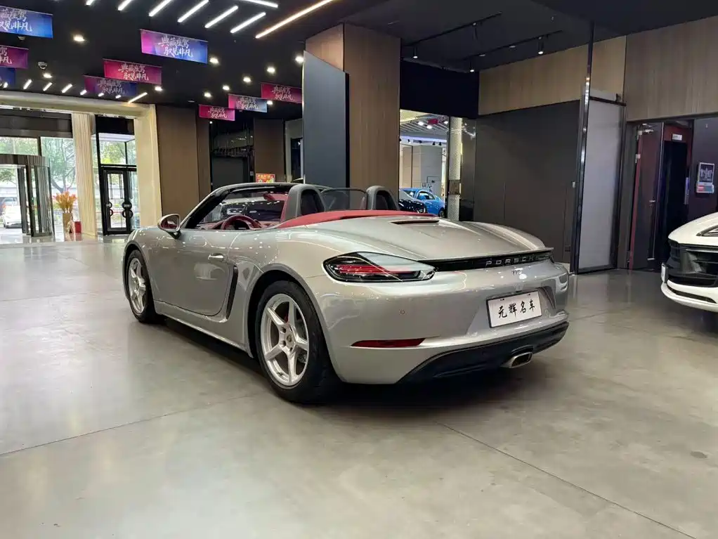 Porsche 718 2025 2022 Boxster 2.0T