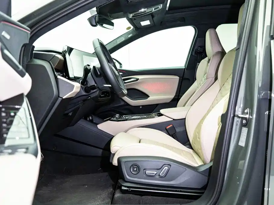 Audi Q6L e-tron, миниатюра 10