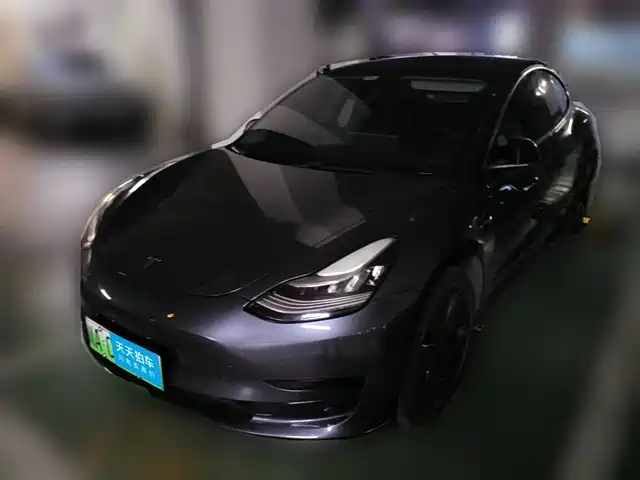 Tesla Model 3 2020