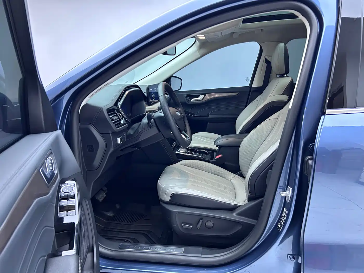 FORD RUIJI