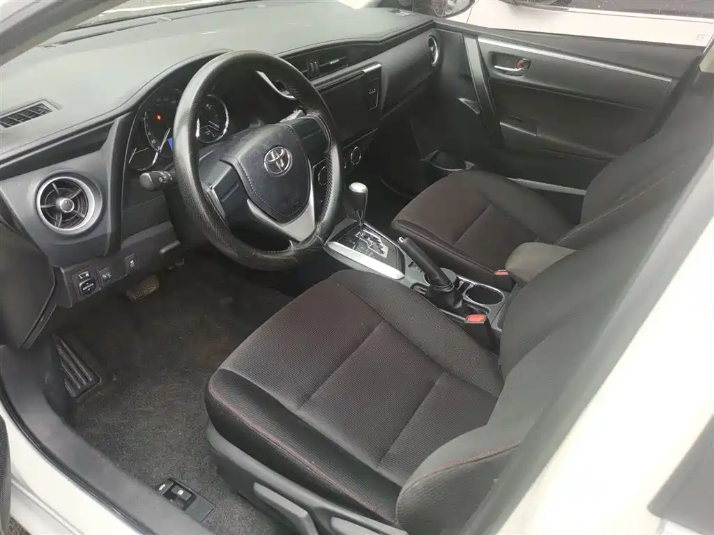 Toyota Corolla 2018 1.2T S-CVT GL Smart Edition фото 21