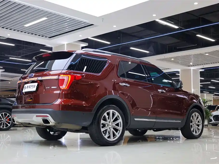 Ford Explorer (Import) 2016 3.5T Platinum Edition фото 15