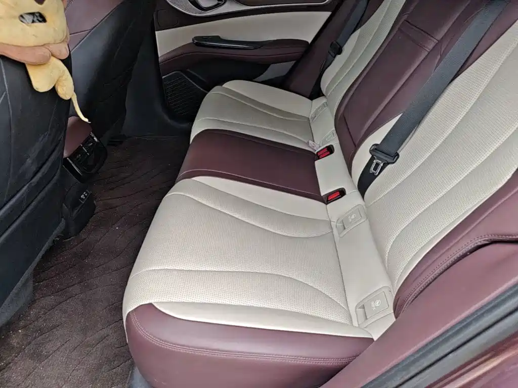 BYD Seal 2024 2024 Glory Edition DM-i 1.5L 121km Prestige