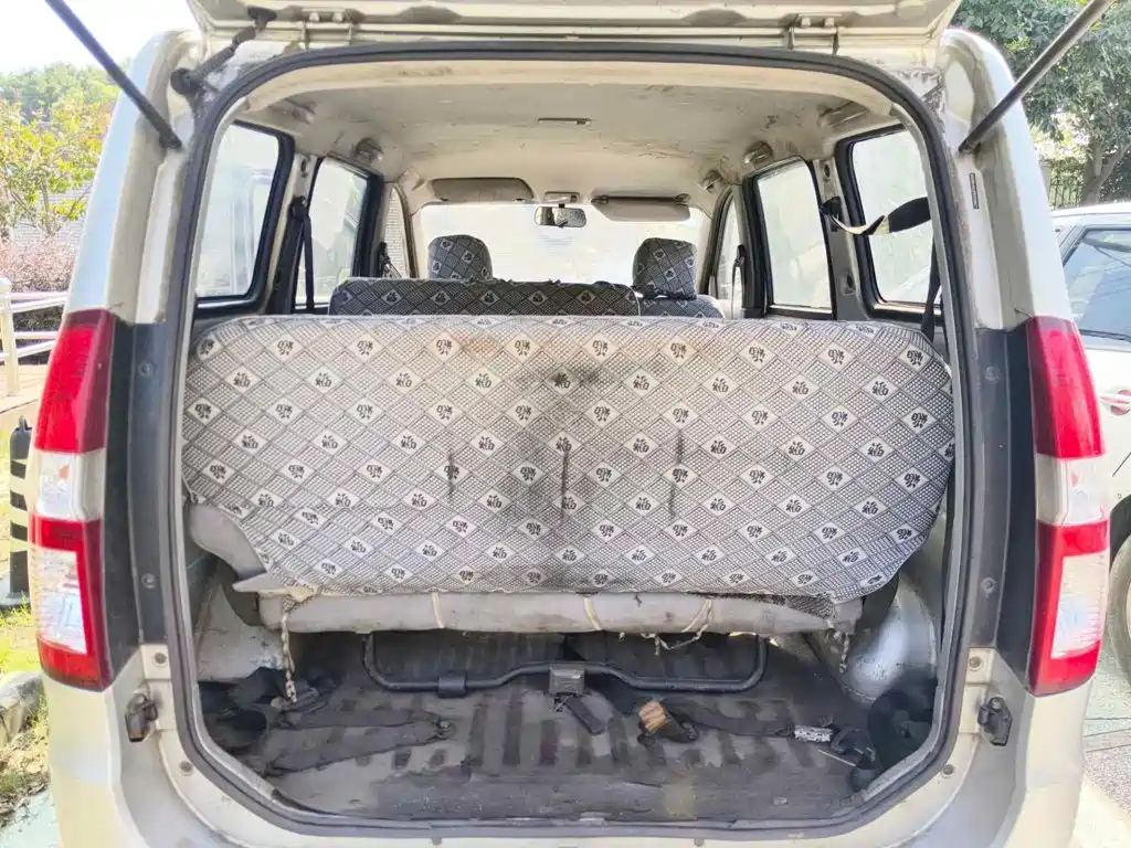 Wuling Motors Wuling Hongguang 2013 2013 1.5L Basic