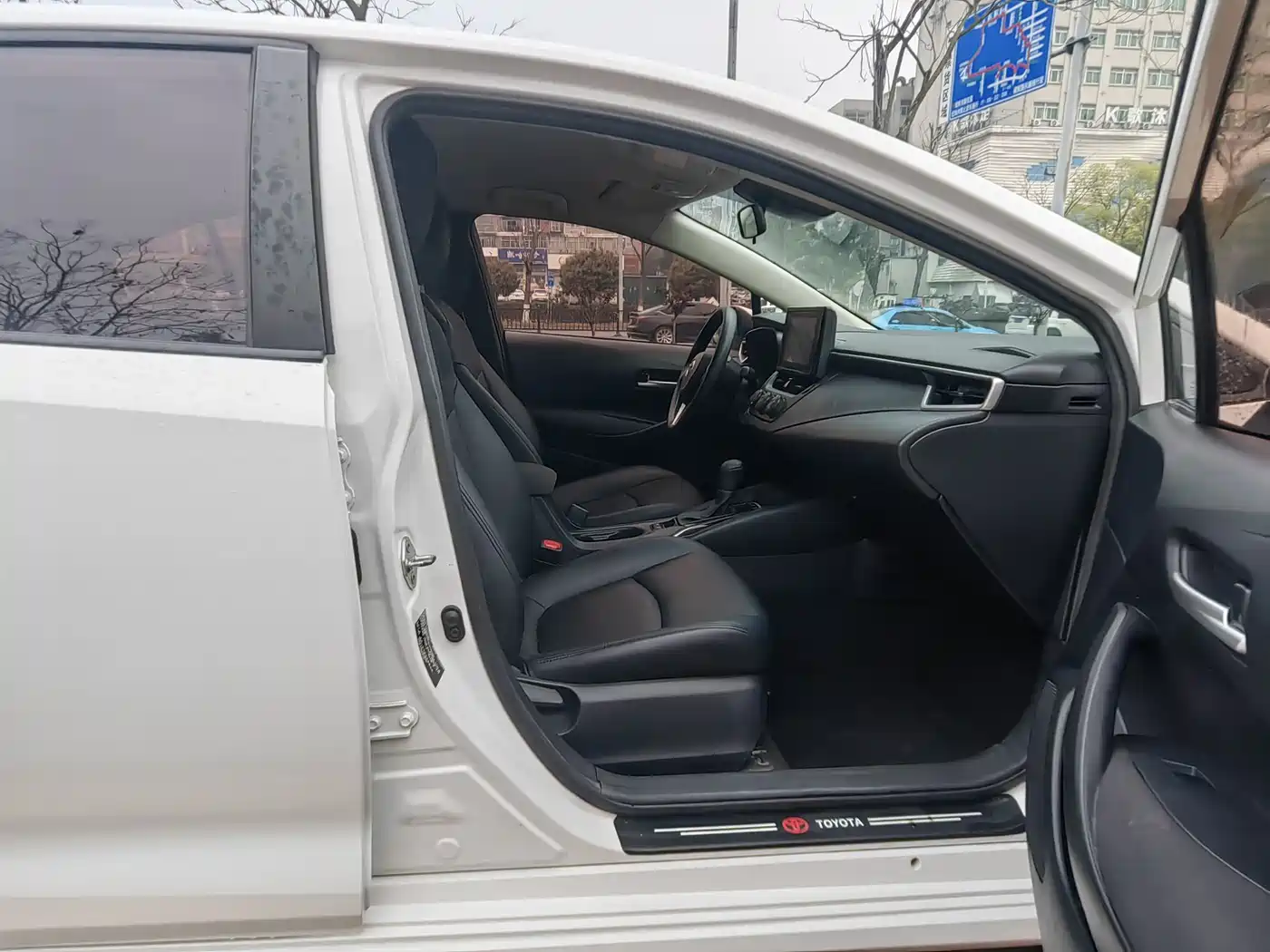 Toyota Corolla 2021 1.2T S-CVT Pioneer Edition фото 6