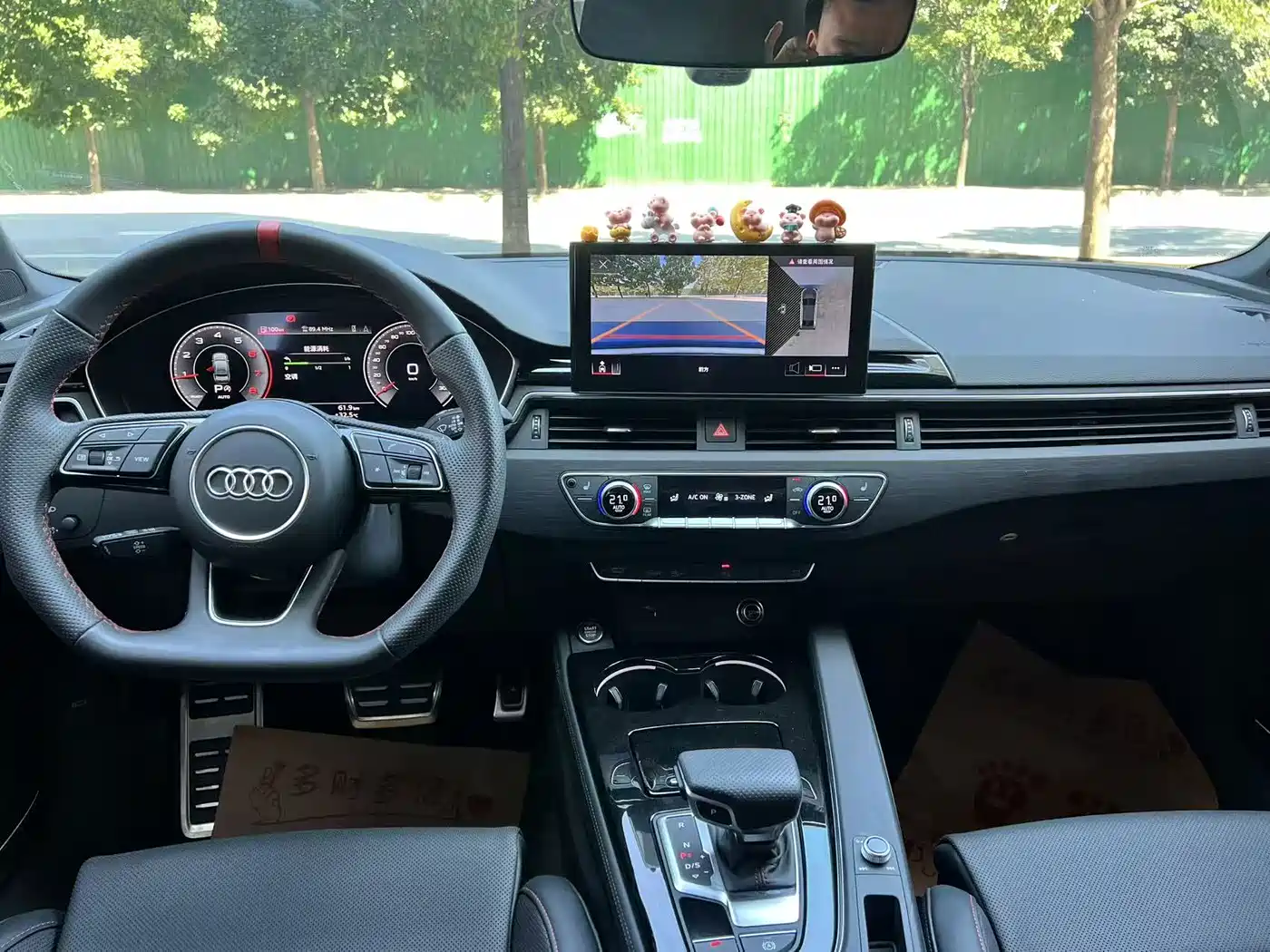 Photo 6 - Audi A4L