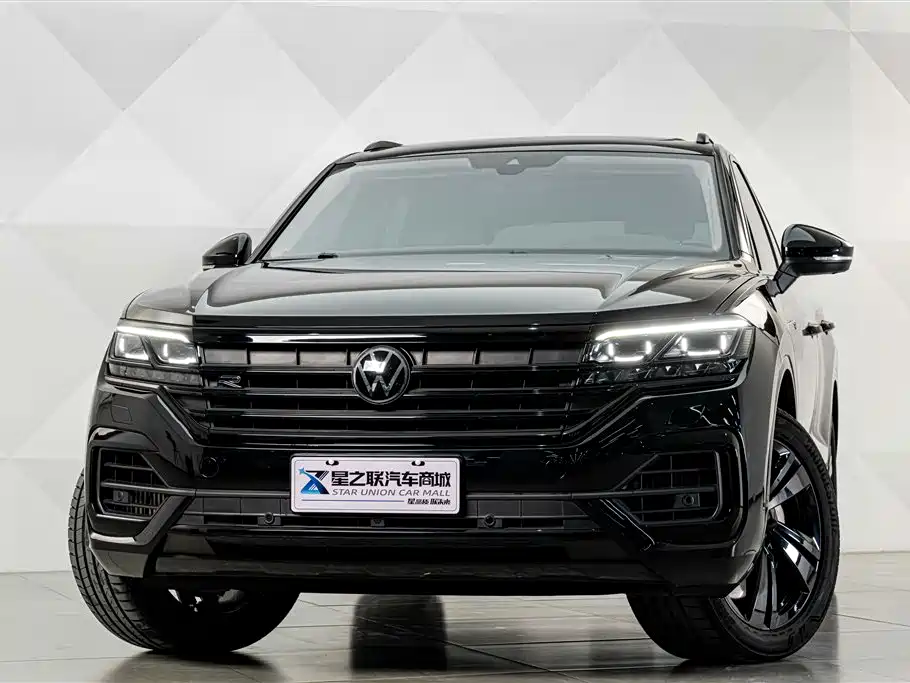 Volkswagen Touareg 2023 2023 3.0TSI R-Line Black Sports Package