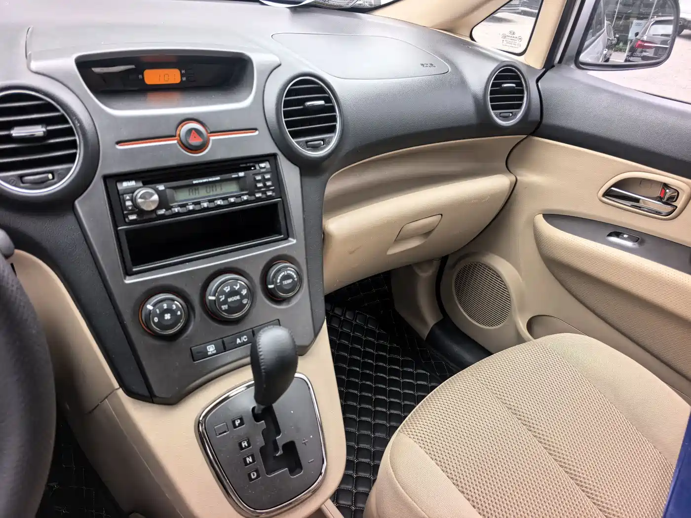 Kia Carens 2011 2.0L 7-Seater Automatic Luxury фото 20