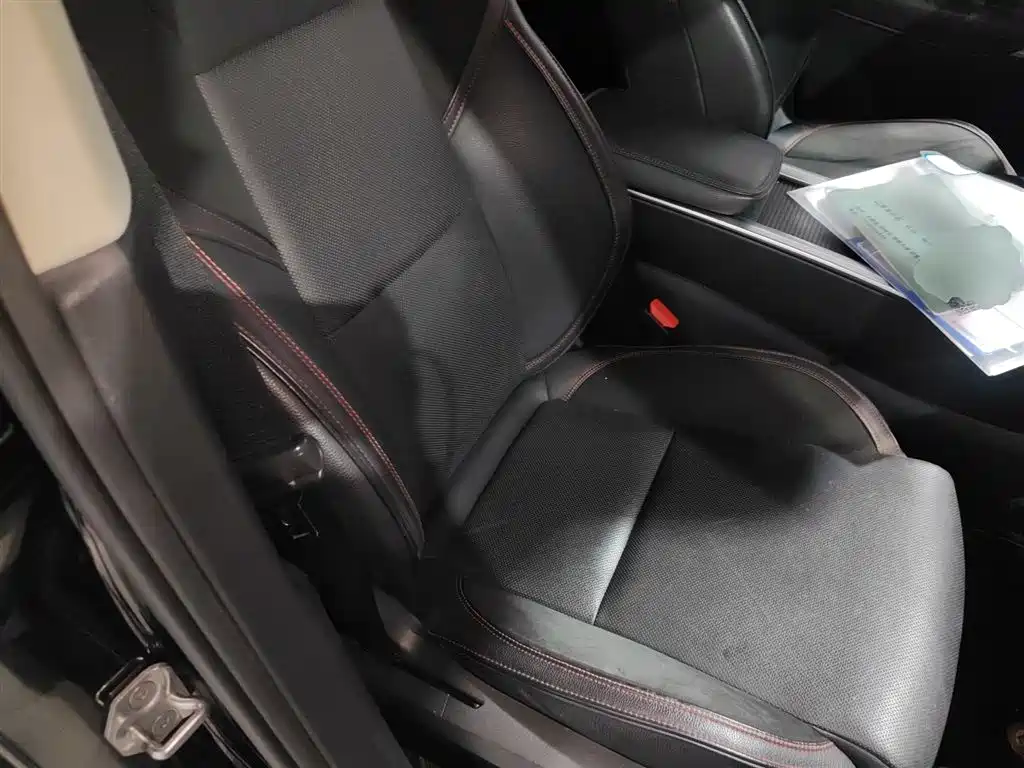 Lynk & Co 01 2019 2.0T AWD Pro Edition China VI фото 20