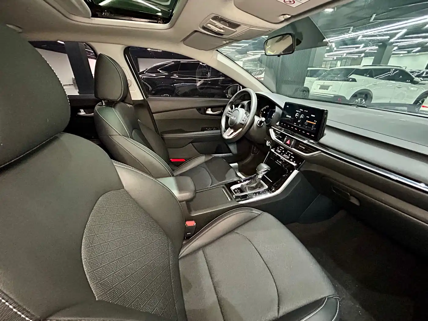 Kia K3 2021 Facelift 1.5L CVT Fashion Edition фото 32