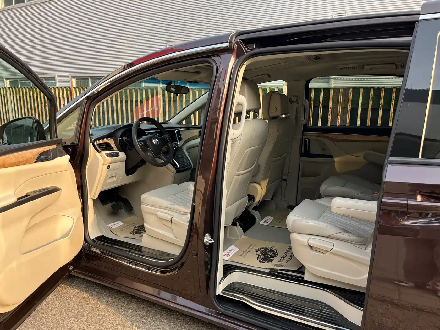 Buick GL8 2017 ES 28T Comfort Type China V фото 8