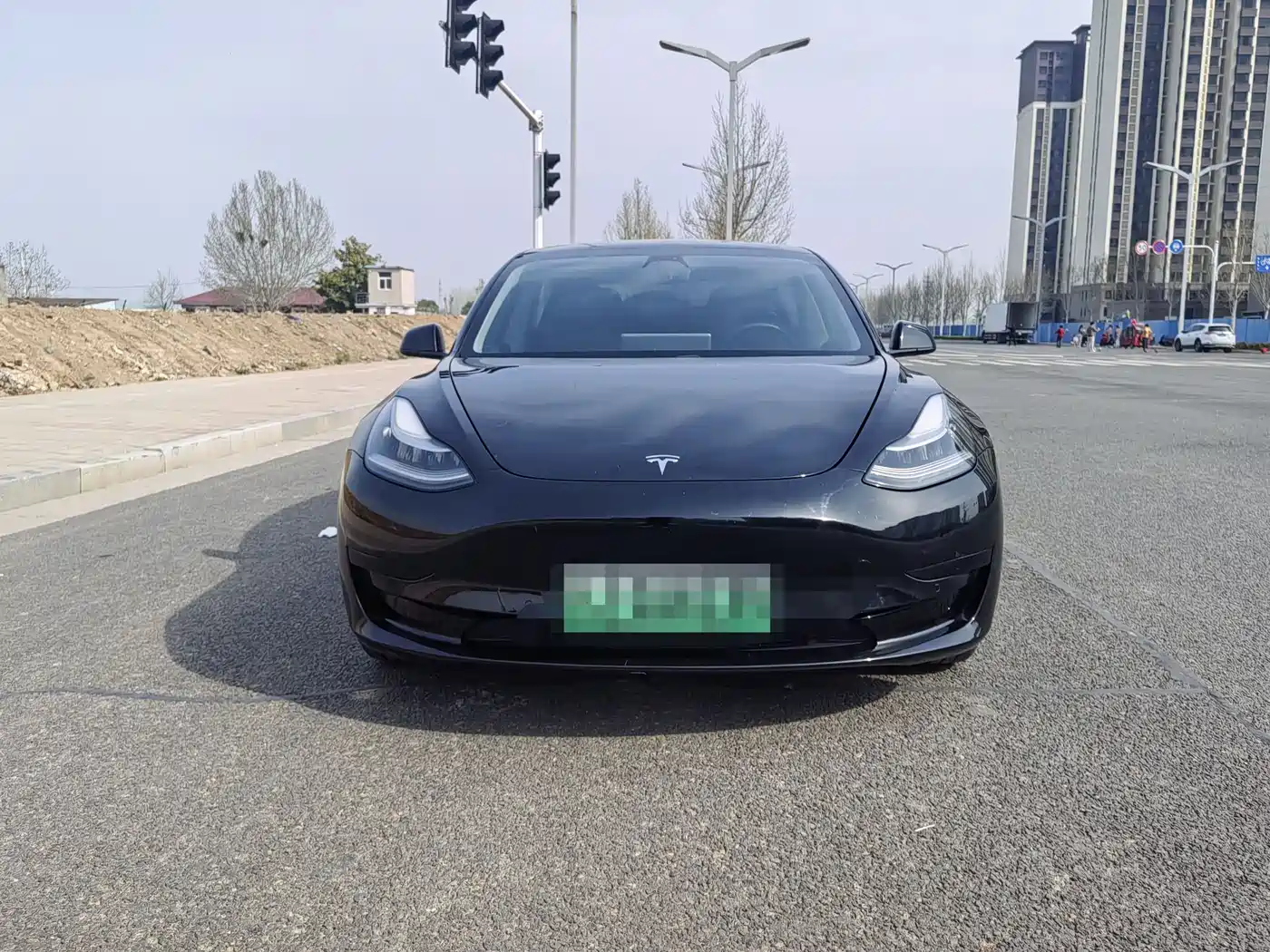 TESLA MODEL 3
