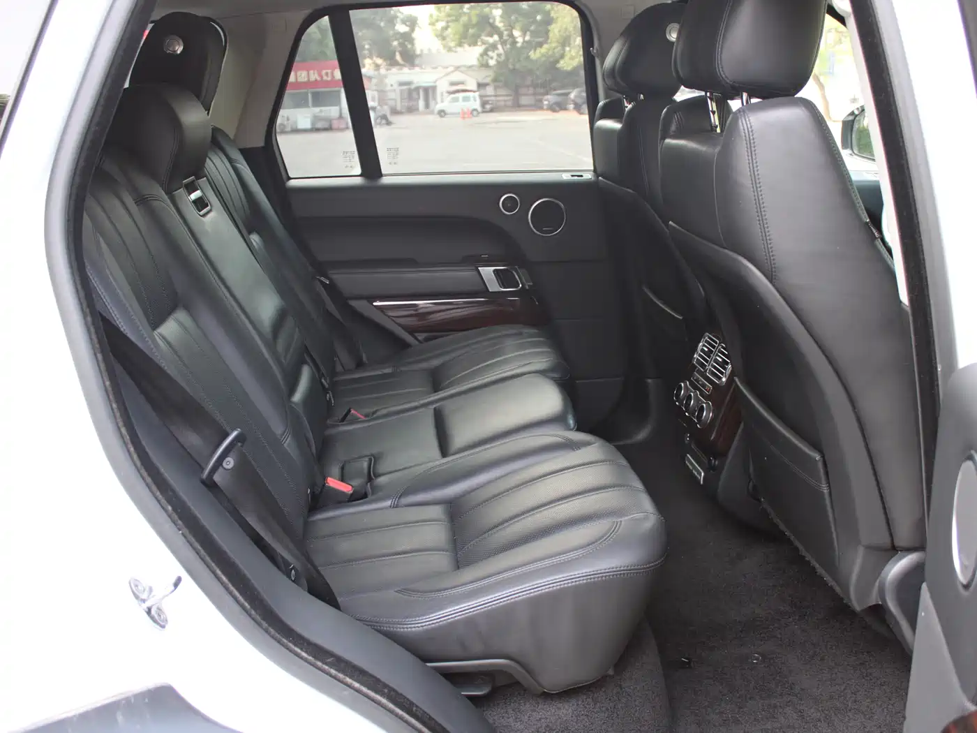 Land Rover Range Rover 2013 NA 5.0 V8 Vogue SE фото 8