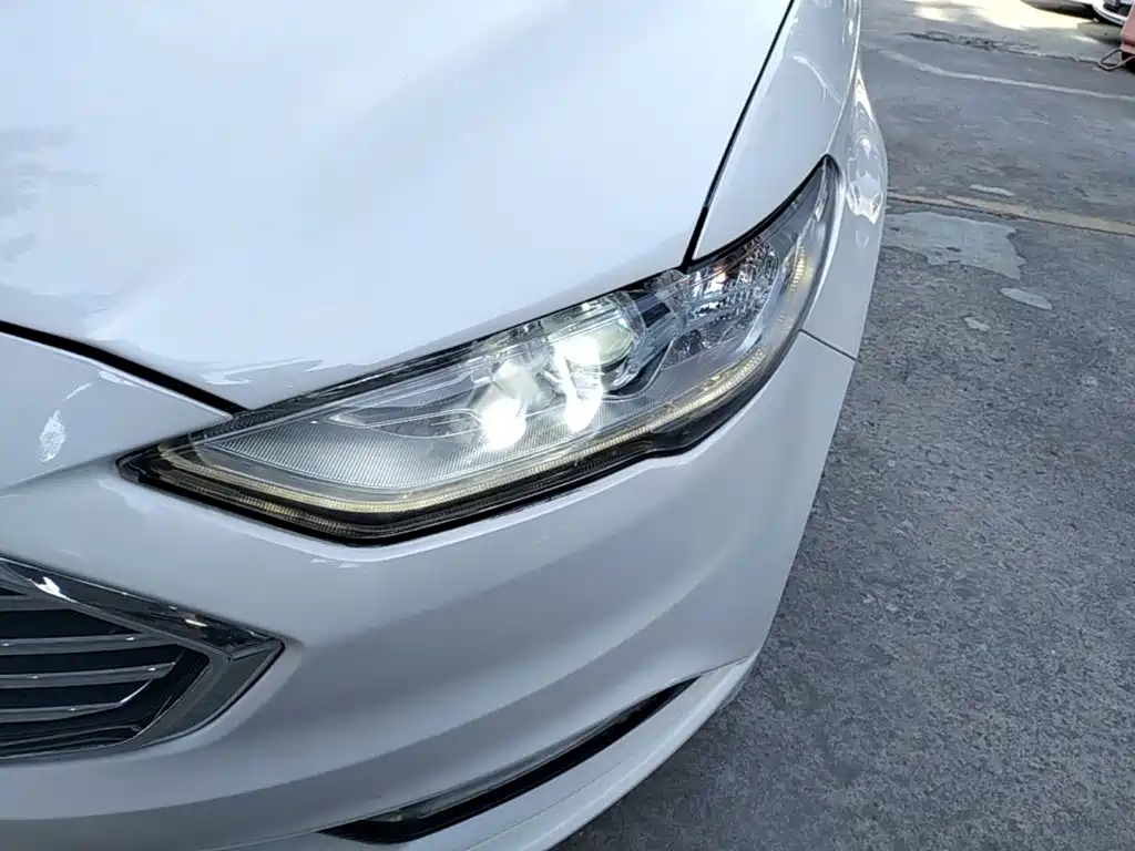 Photo 24 - Ford Mondeo