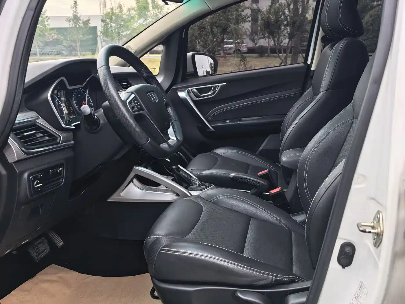 Geely Vision X3 2017 2017 1.5L Automatic Premium