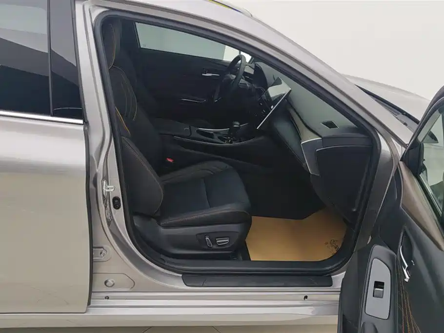 Toyota Avalon 2024 Hybrid 2.0L Luxury Edition фото 8