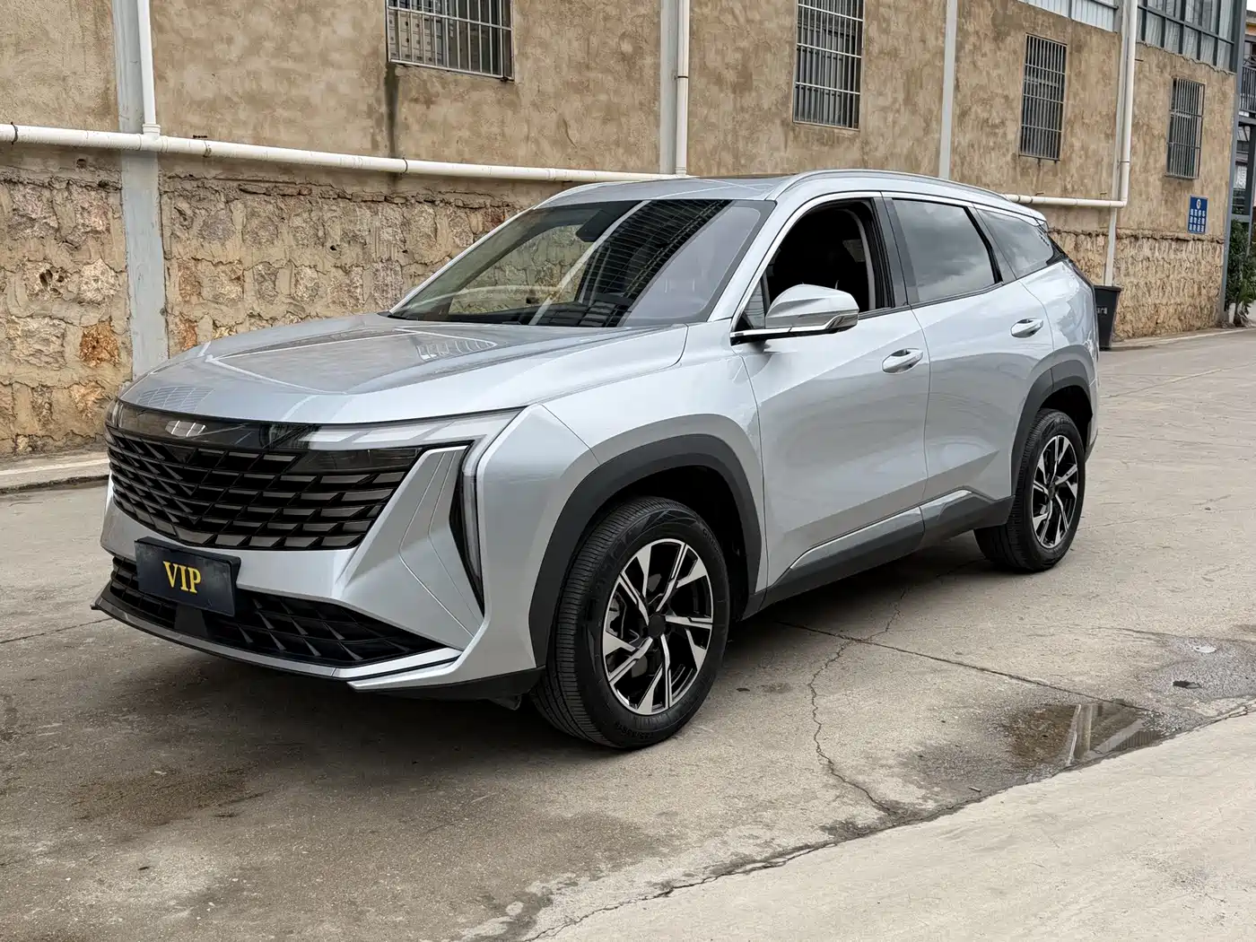 Фото 1 - Geely Boyue L