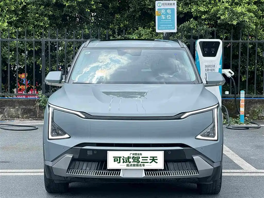 صورة 2 - Kia EV5