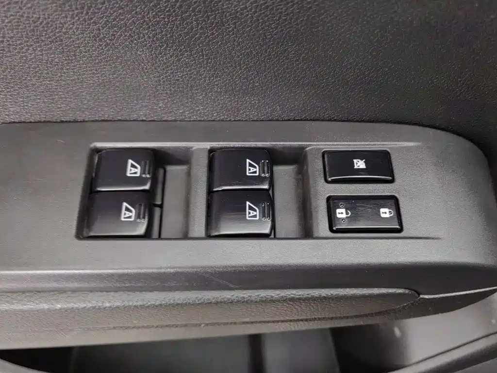 Dongfeng Aeolus Dongfeng Fengshen AX7 2015 2015 2.0L Manual Zhiyi Edition