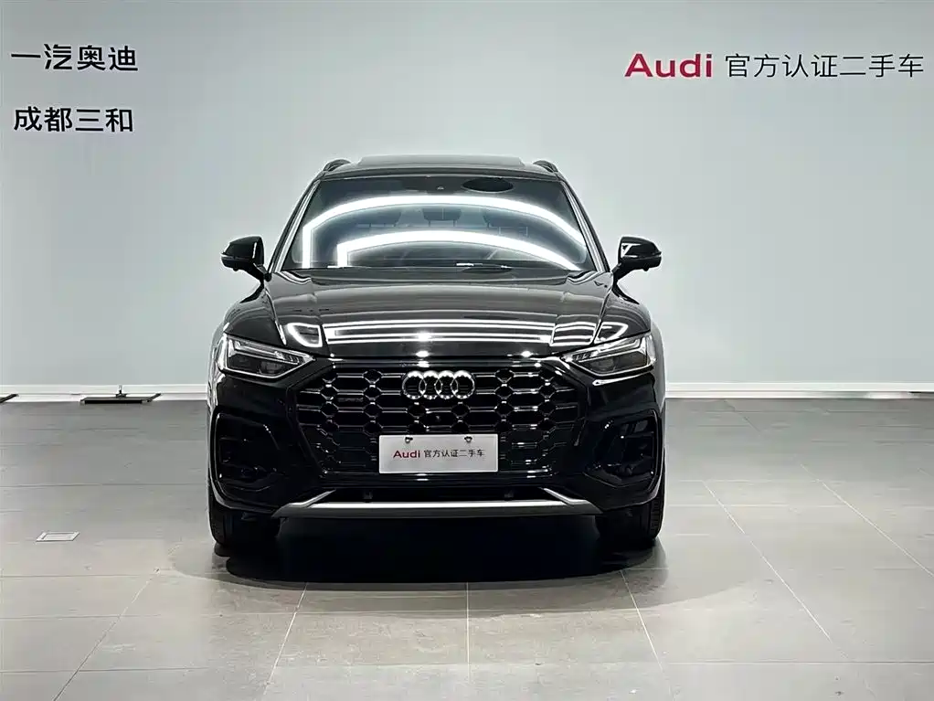 Audi Q5L 2024 Model 40 TFSI Luxury Dynamic фото 2