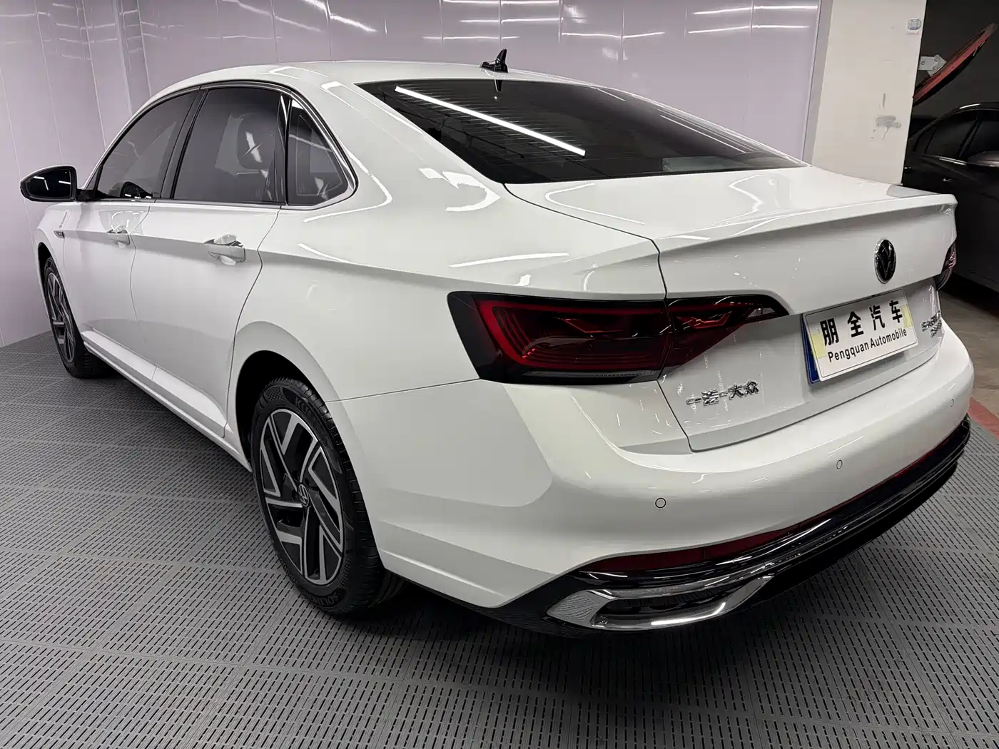 Volkswagen Sagitar 2023 280TSI DSG Excellence Plus Edition фото 16