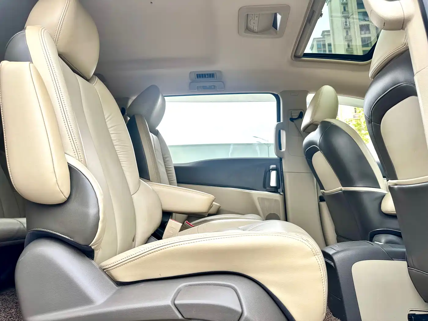 Buick GL8 2011 3.0L GT Luxury Business Elegance Edition фото 29