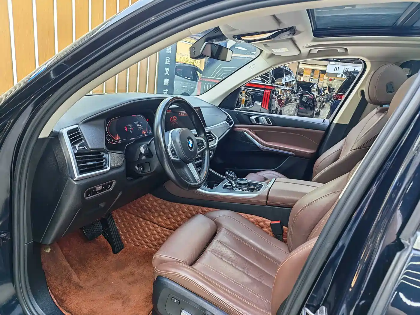 BMW X5 2022 xDrive 30Li M Sport Package фото 15