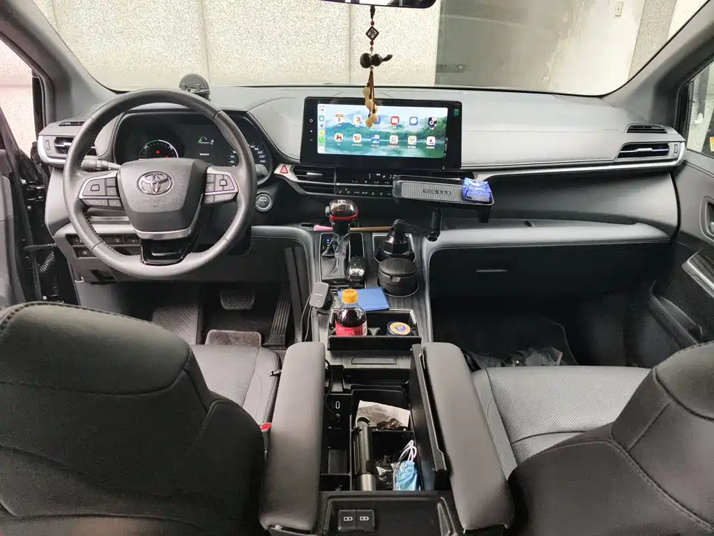 Toyota Sienna 2025 2024 2.5L Hybrid 4WD Premium Edition
