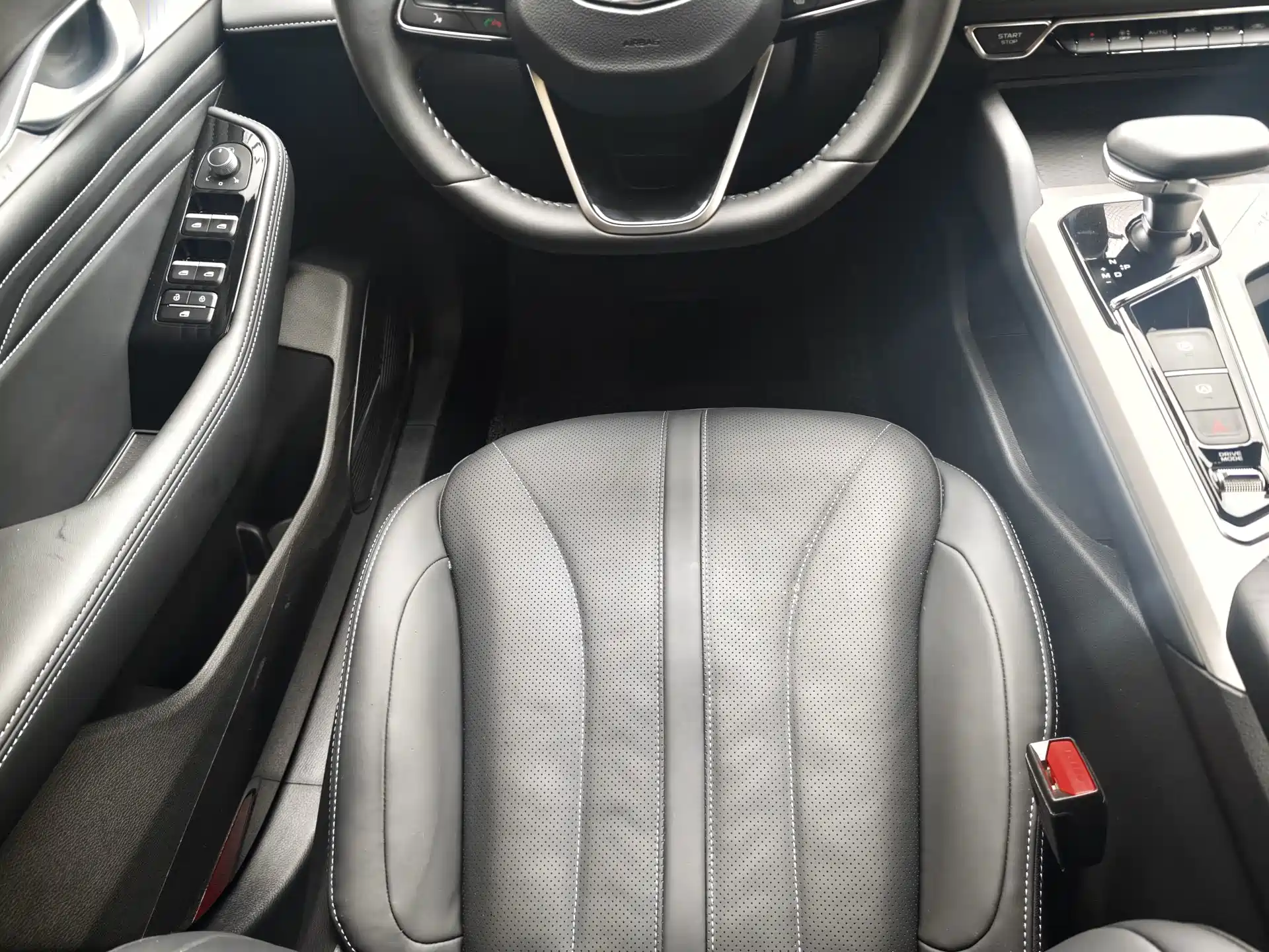 Фото 7 - Geely Preface